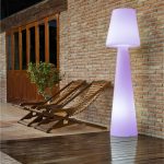 Lampadaire extérieur Lola 165 cm 165 Lumen couleurs changeantes NEWGARDEN