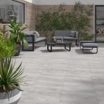Carrelage sol extérieur forte effet bois gris clair Flow l.60.4 x L.60.4 cm