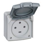 Prise avec terre étanche 091436 gris / argent LEGRAND