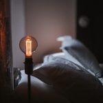 Ampoule décorative led à filament ambré sphérique E27 65 Lm =